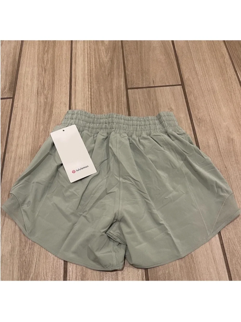 NWT Lululemon Hotty Hot High Rise Shorts Fog Green 4